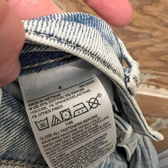 Old Navy Button Up Acid Washed Skinny Jeans - Picture 4 of 4